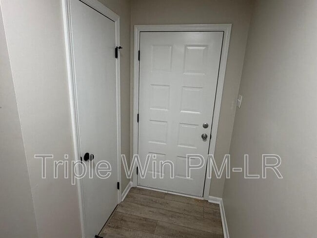 Building Photo - 14008 Bayberry Pl