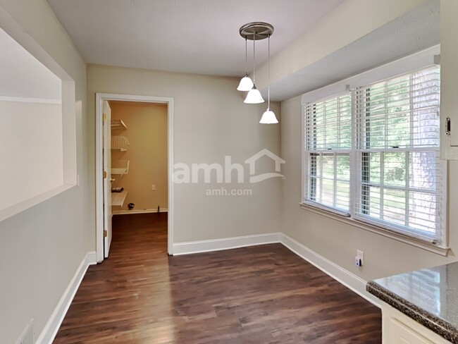 Building Photo - 5157 Parkview Ct SW