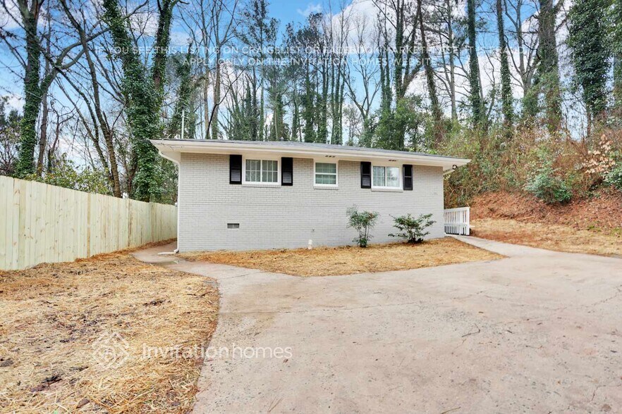 Primary Photo - 992 Washington Rd