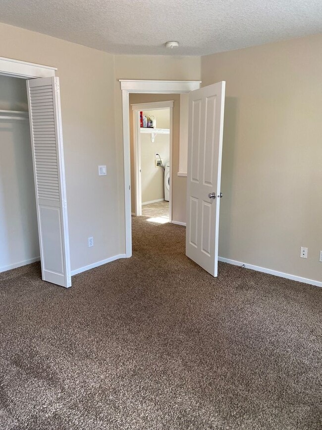 Building Photo - 64th Way House