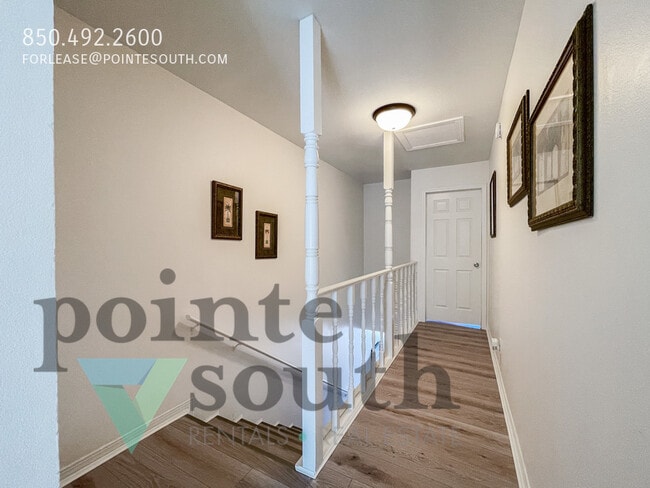 Building Photo - 13948 River Rd