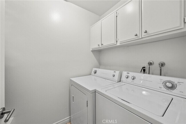 Building Photo - 1631 Charterwood Ct