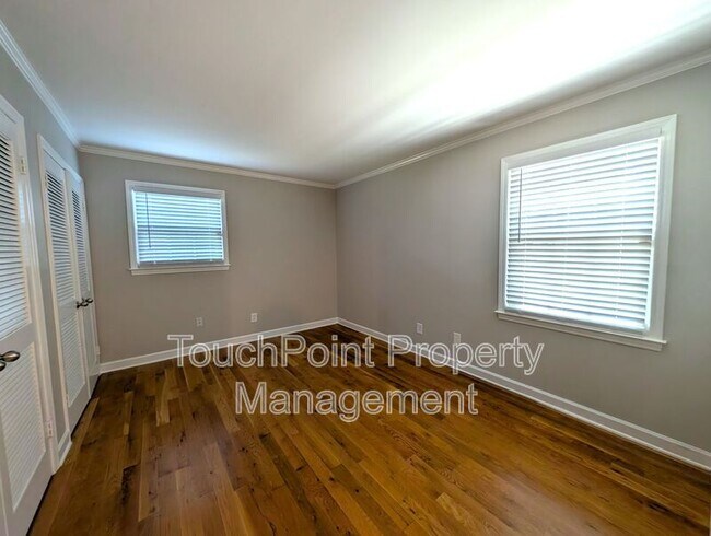 Building Photo - 6724 Sunview Dr