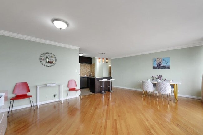 Building Photo - 6050 JFK Blvd E