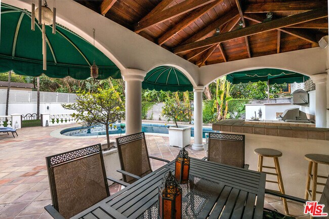 Building Photo - 4063 Benedict Canyon Dr