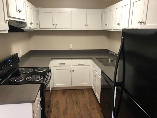 Interior Photo - Quail Creek Apts.