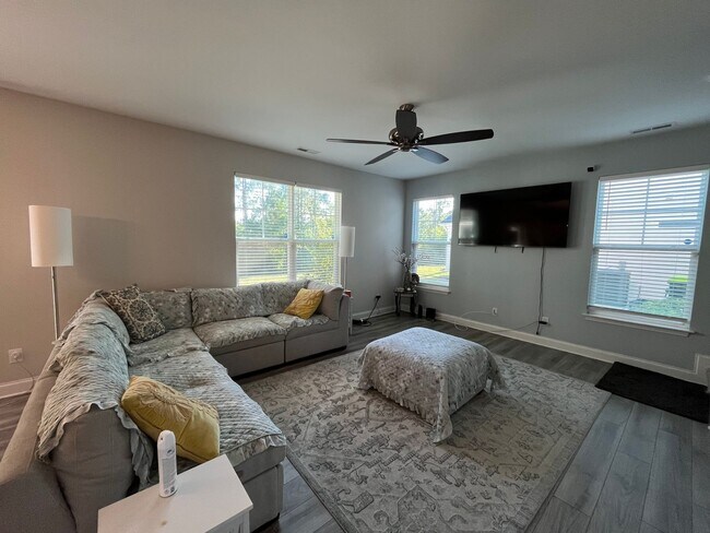 Building Photo - 5040 W Chandler Heights Dr