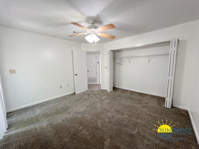 Building Photo - Spacious Two-Story 4BR Cul-De-Sac Home in South Crestview!