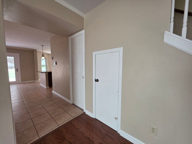 Building Photo - 1407 Blackbridge