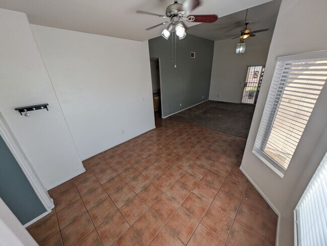 Building Photo - 8000 Revolver Ave