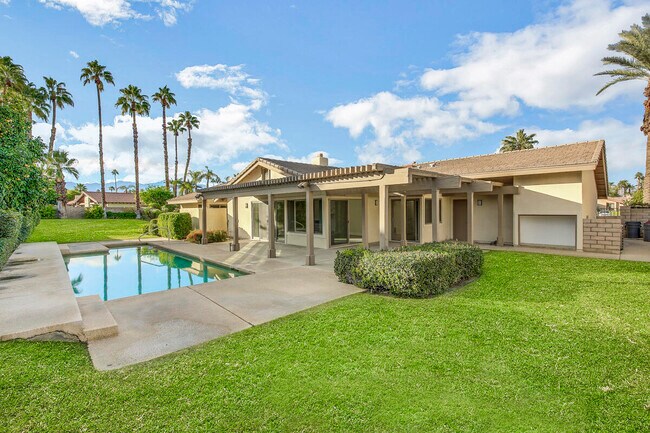 Building Photo - 45455 Crow Cir