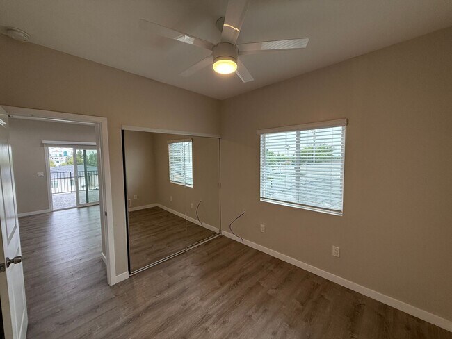 Building Photo - 5317-5319 West Falls VIew Dr.