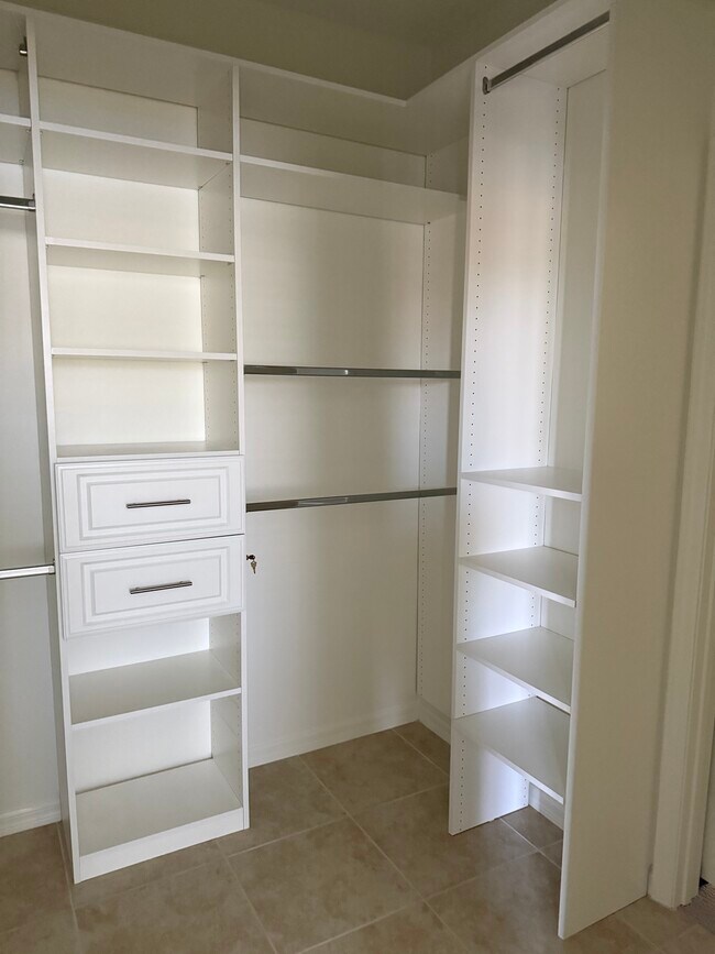 Building Photo - 2543 Balforn Tower Way