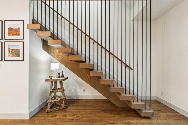 Building Photo - 10630 Greengarden Rd