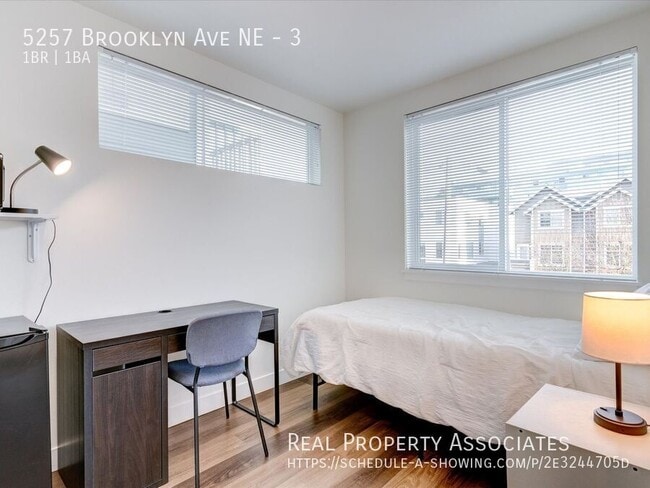 Building Photo - 5257 Brooklyn Ave NE