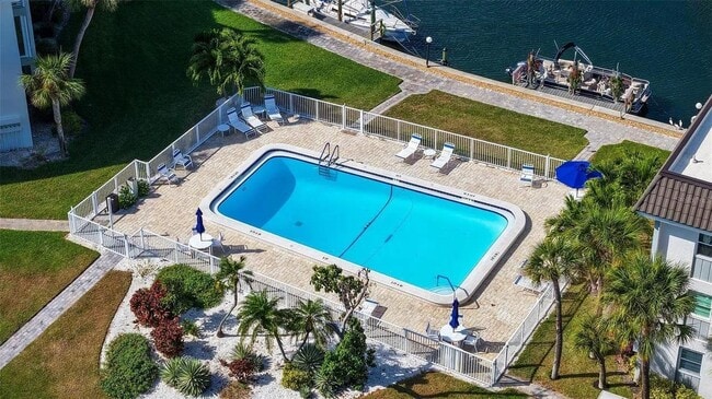 Building Photo - 4330 Falmouth Dr