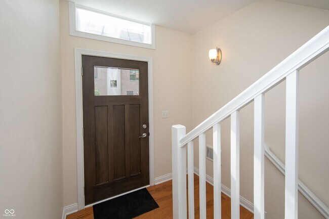 Building Photo - 517 N Park Ave