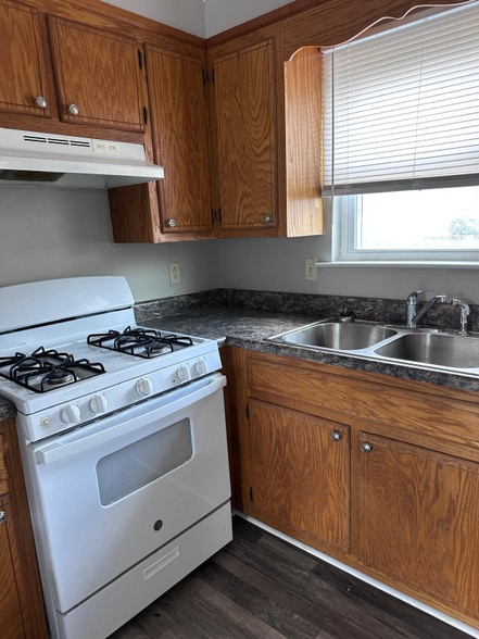 Building Photo - 1524 Richmond Rd