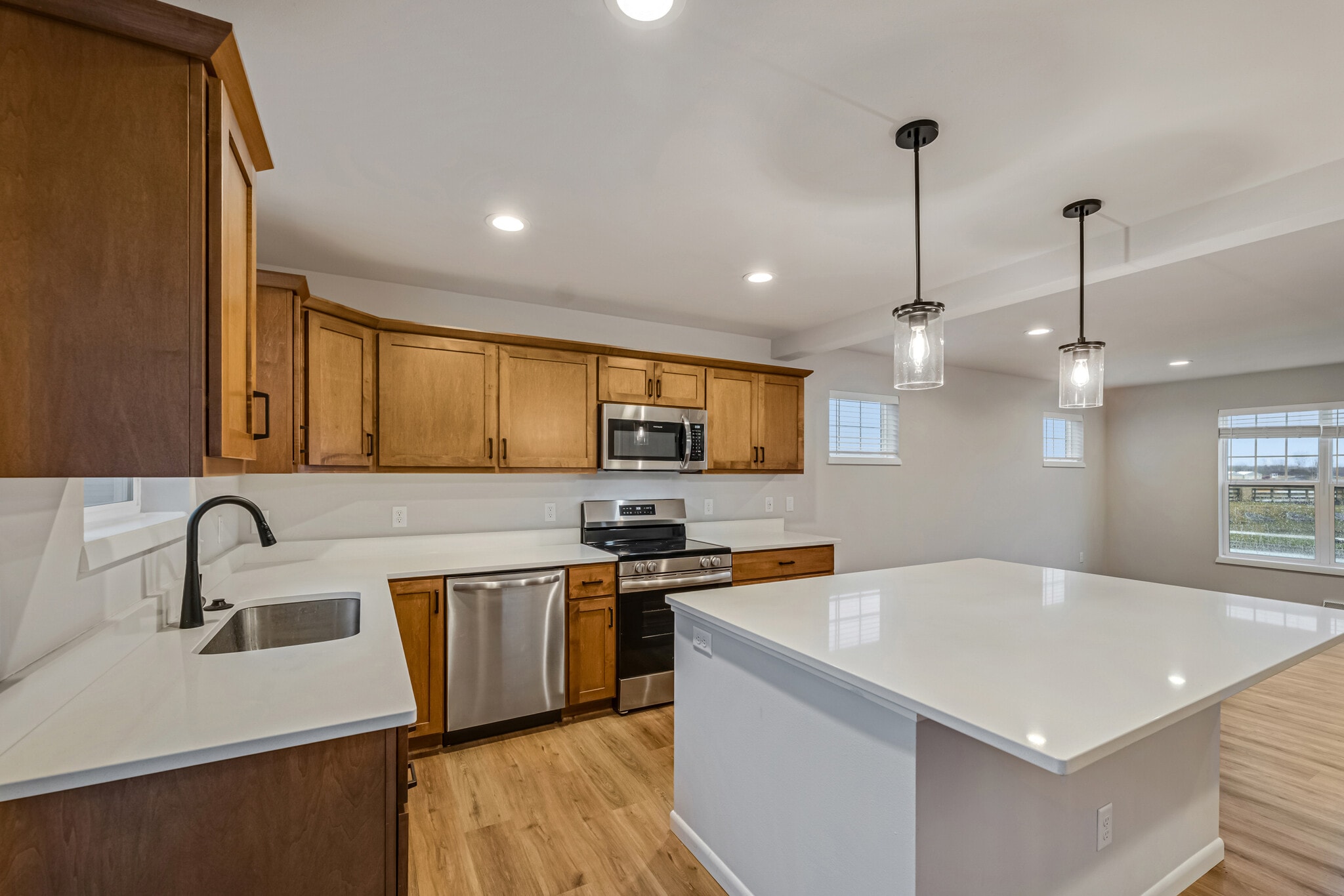 Building Photo - 1638 Happy Trails Rd