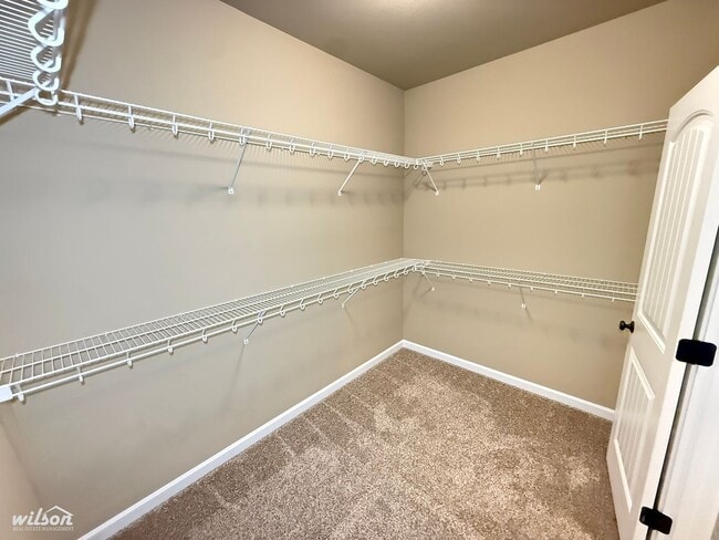 Building Photo - Modern 3-Bed Moxee Home with Huge Fenced Yard & Covered Patio
