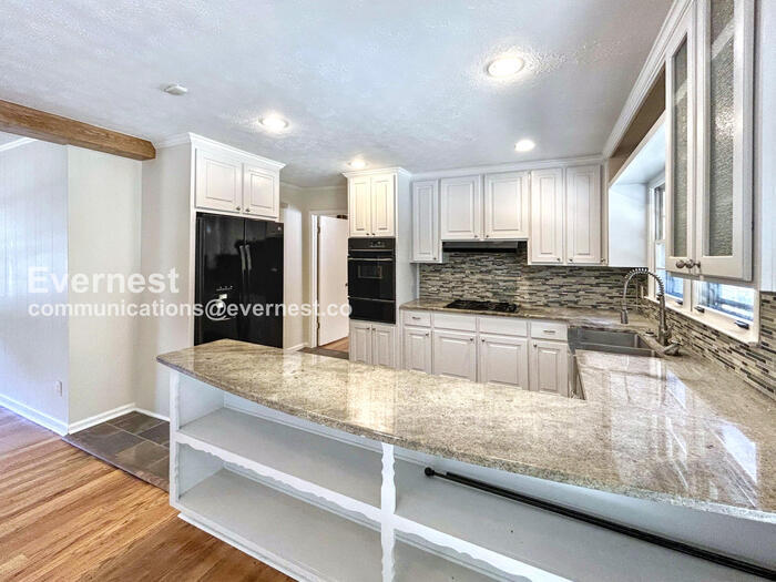 Building Photo - 4542 Carter Rd