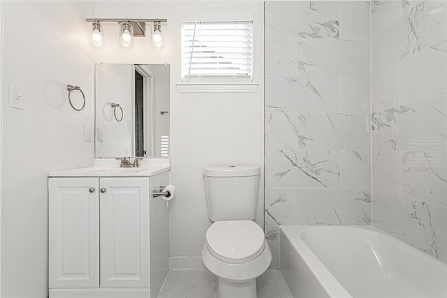 Building Photo - 4713 Virginia Ave