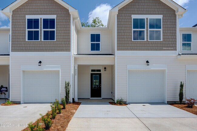 Primary Photo - 9096 Laurel Bay Ln