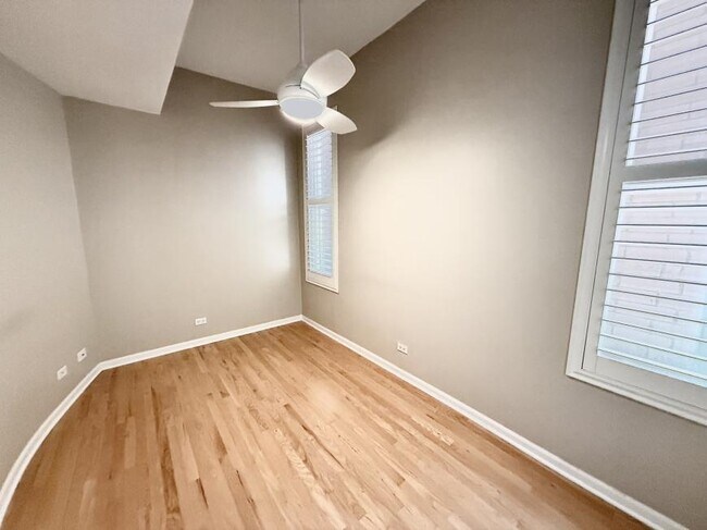 Building Photo - 1 bedroom in Chicago IL 60642