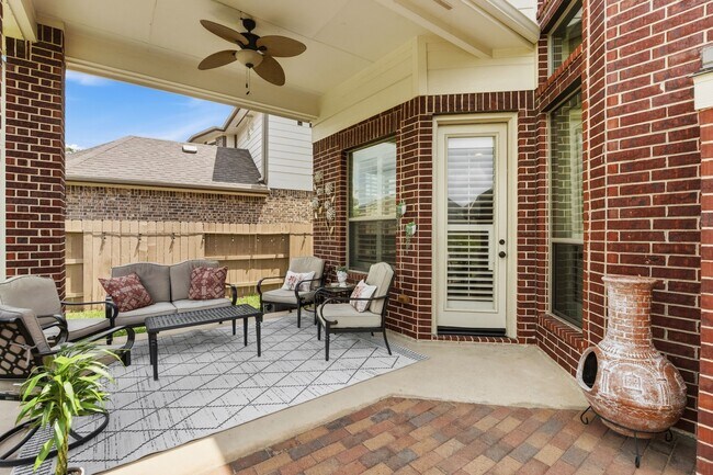 Building Photo - 27383 Pendleton Trace Dr