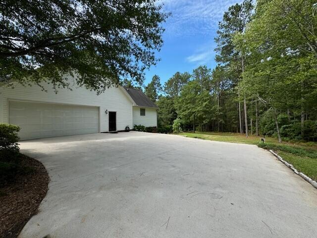 Building Photo - 263 Pine Hollow Dr
