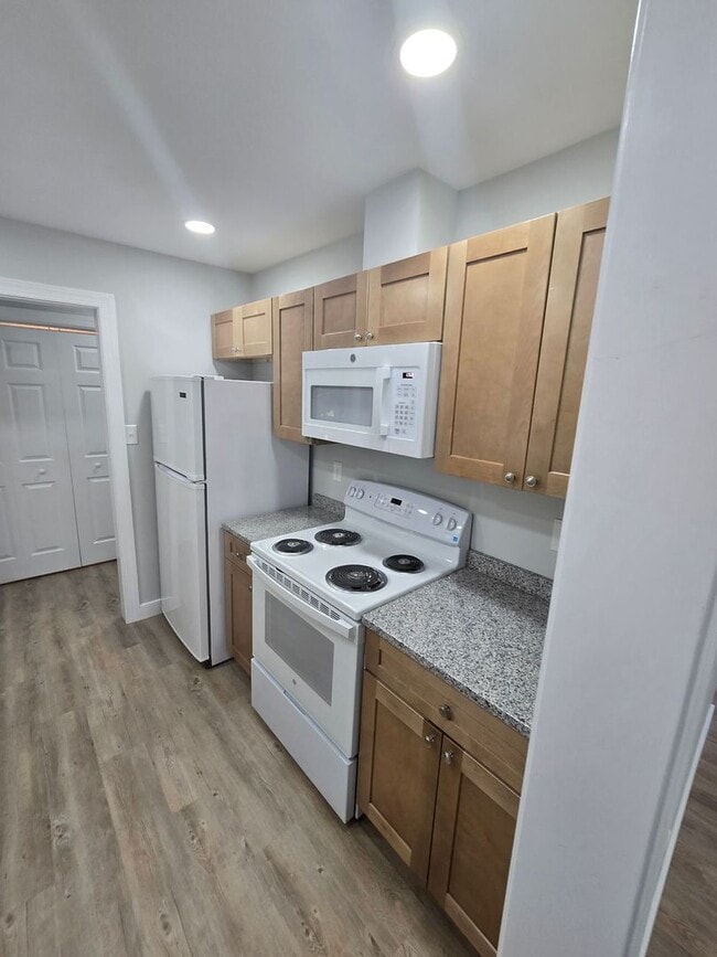 Building Photo - FULLY REMODELED 3 BR HOUSE IN PRINCE GEORG...