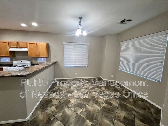 Building Photo - 7204 Glen Shire Ct