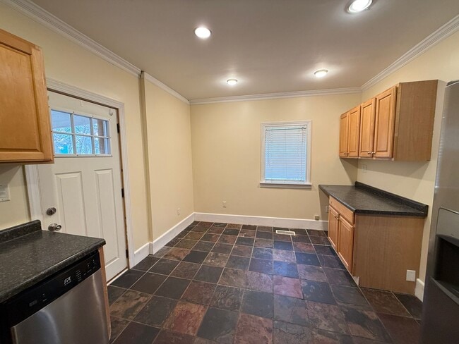 Building Photo - 309-311 Fitch St