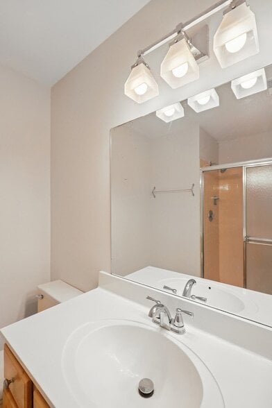 Building Photo - 1242 S Wellington Ct