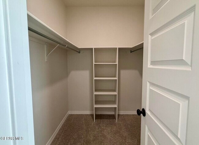 Building Photo - 7409 Scarlet Oak Pl
