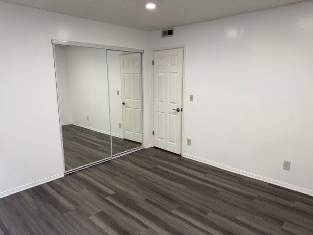 Building Photo - 355 Virginia St