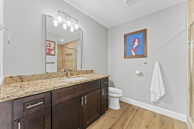 Building Photo - 5511 Queensloch Dr