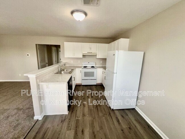 Building Photo - 126 Grinder Ct
