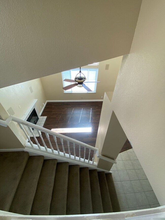 Building Photo - Lots of Natural Sunlight - Close to Travis Air Base - with No Rear Neighbors!