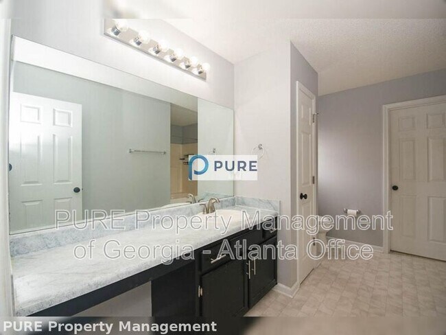 Building Photo - 3729 Wavetree Pass NW