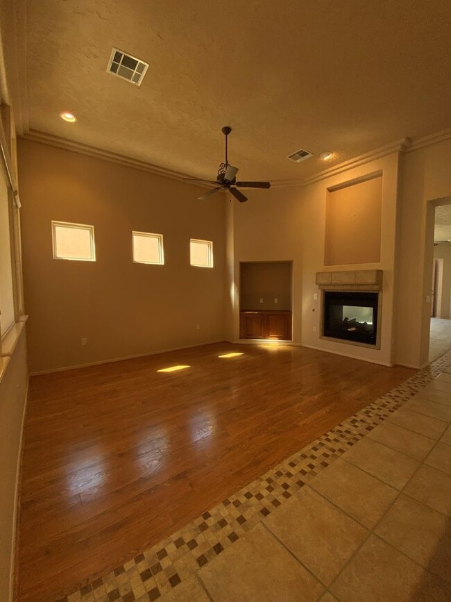 Building Photo - Beautiful home in The Boulders at Sonoma R...