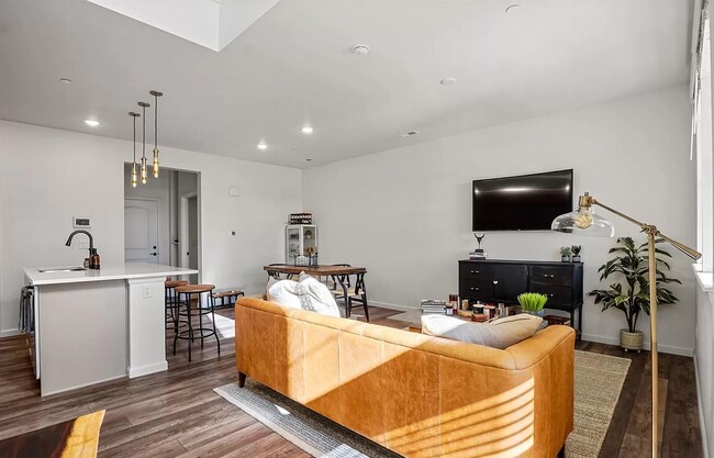 Building Photo - 1613 Rose Quartz Hts