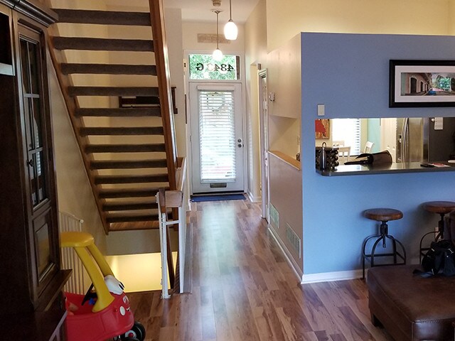 Stairs & hall view - 4343 Laclede Ave