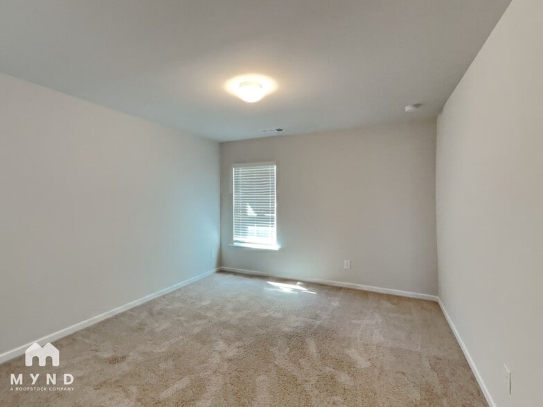 Building Photo - 401 Ruths Blvd