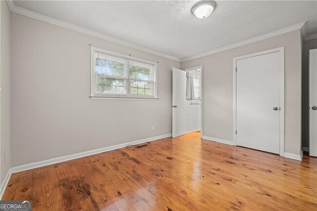 Building Photo - 39 Jim Ln SE