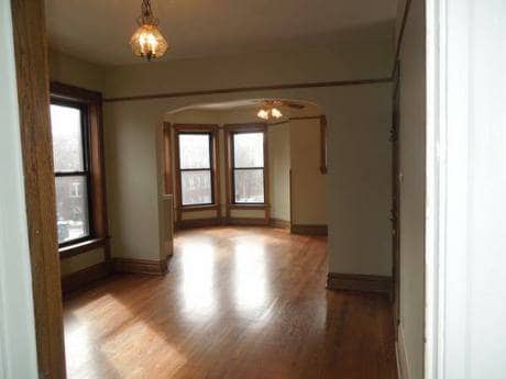 Building Photo - 3501 N Janssen Ave