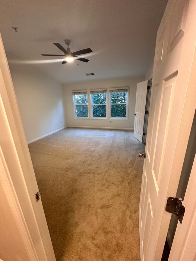 Building Photo - 1624 Caswell Pkwy