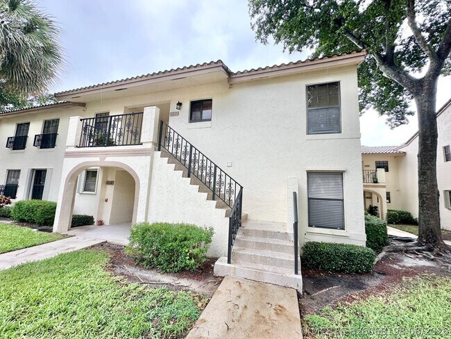 Building Photo - 2650 Greenwood Terrace