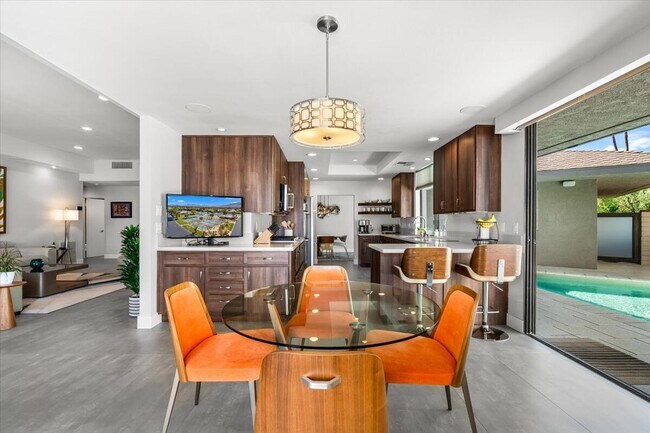 Building Photo - 59 Cornell Dr