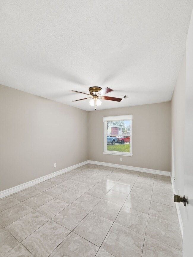 Building Photo - 3522 Colmar Way